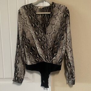 eesome Snake Print Wrap Bodysuit - Black and Gray